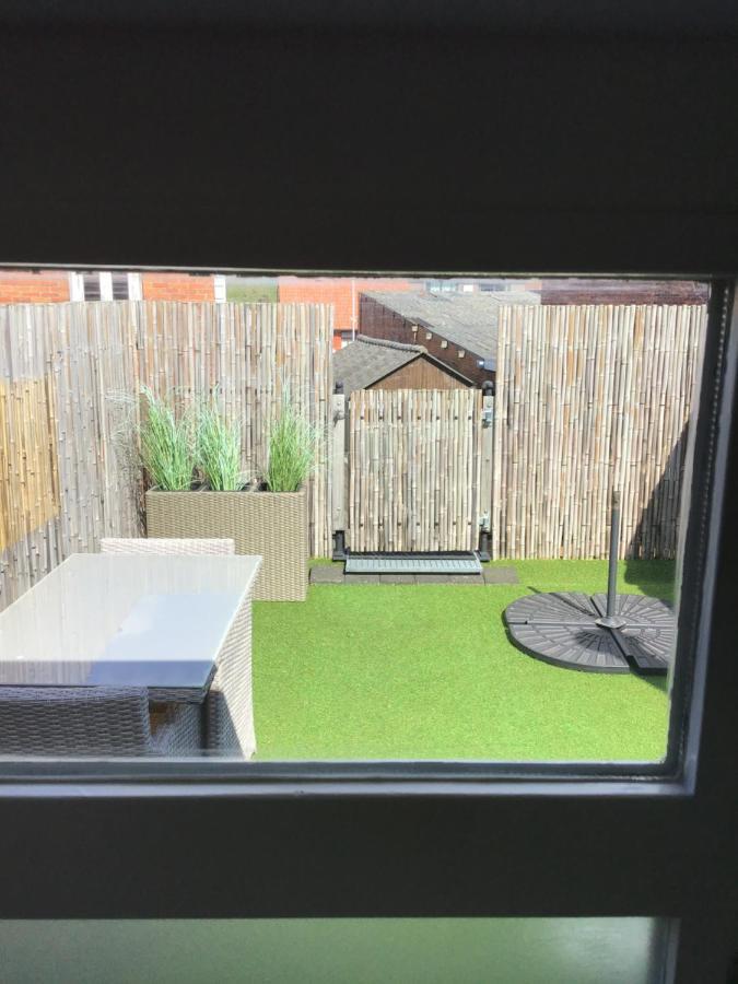 Kustverhuur, Appartement Sandra Breskens Exterior foto